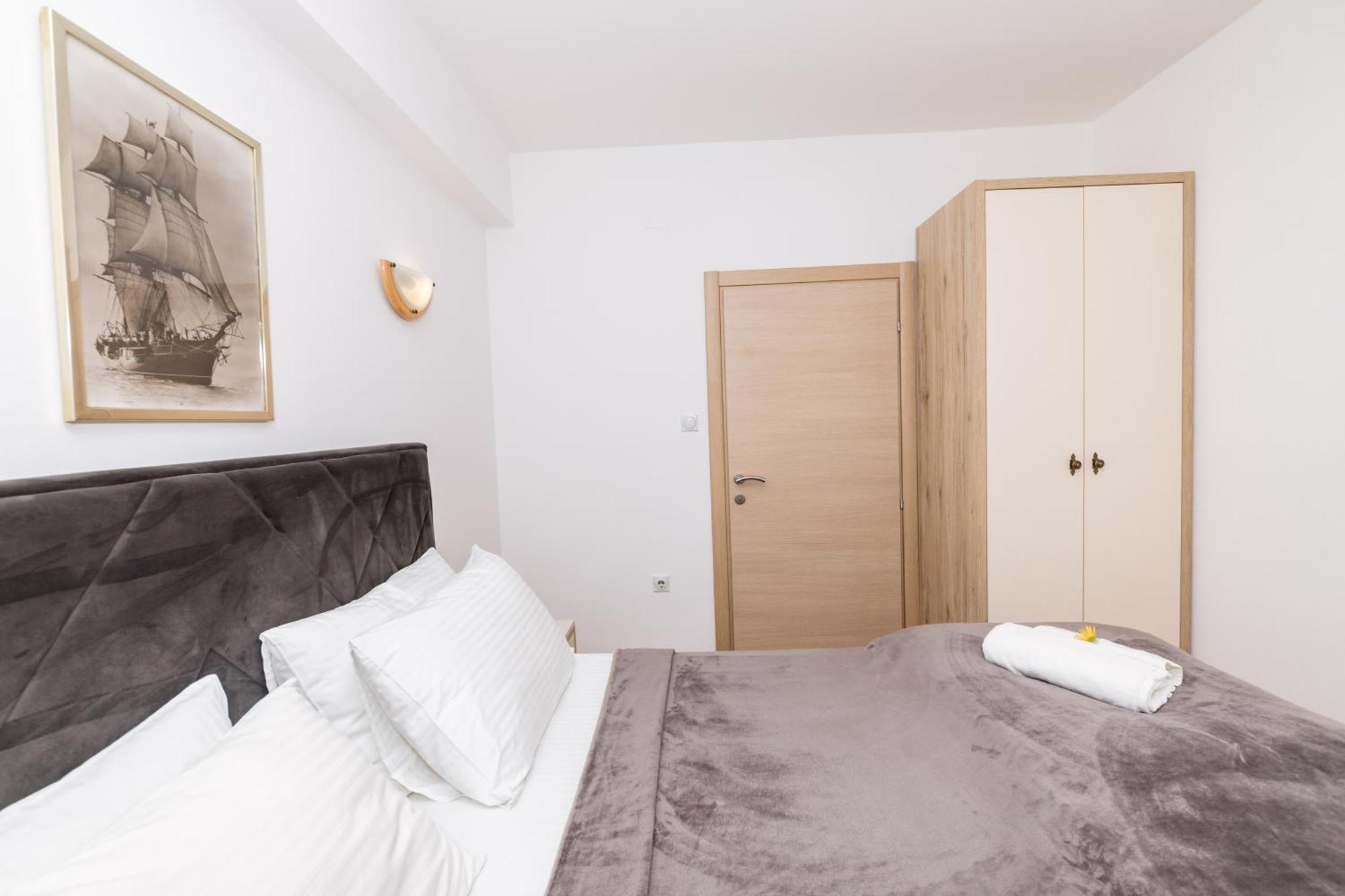 Apartments Batricevic تْشيرسيك نوفي المظهر الخارجي الصورة
